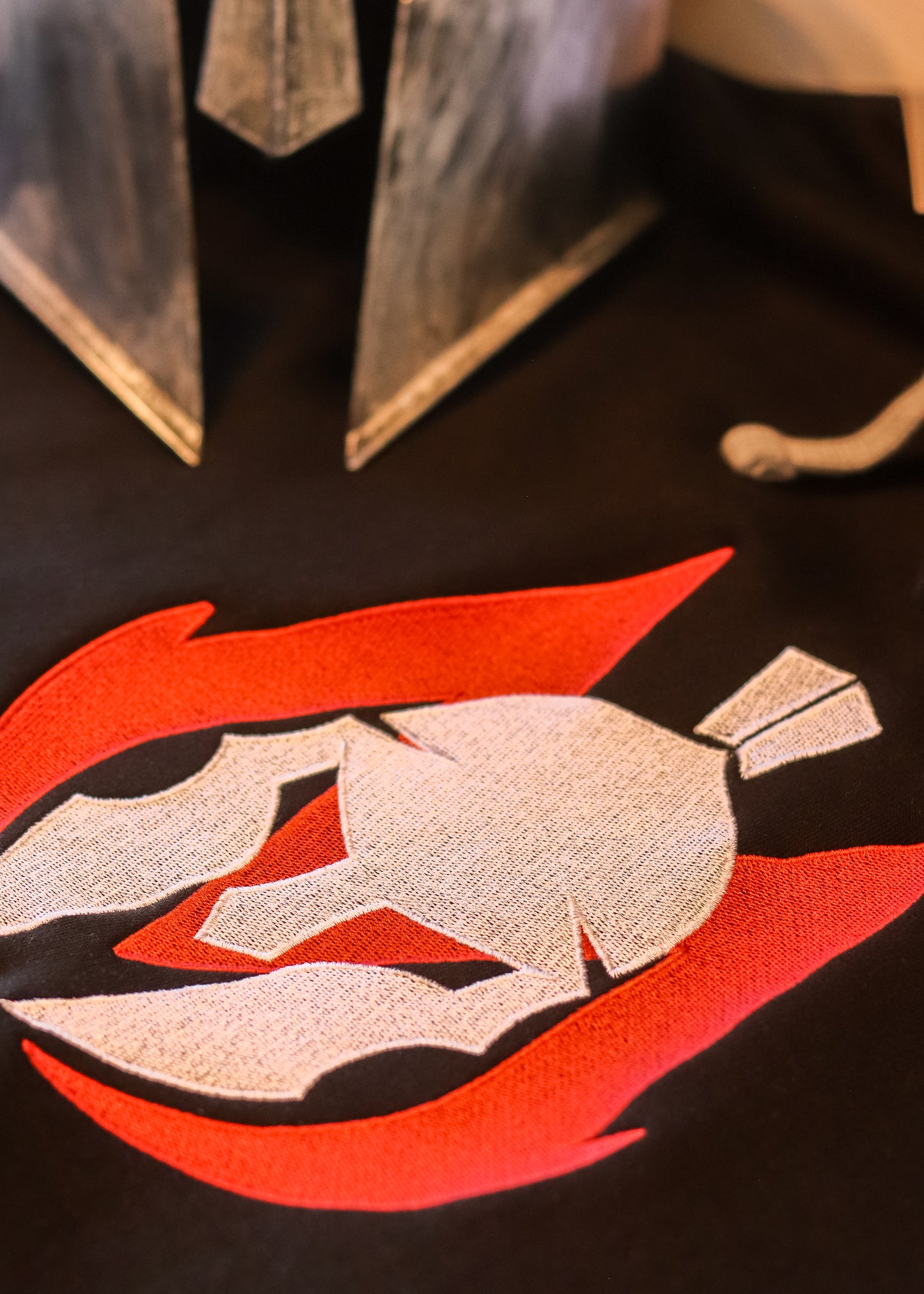 MORE SEVILLA | Sudadera con capucha NEGRA