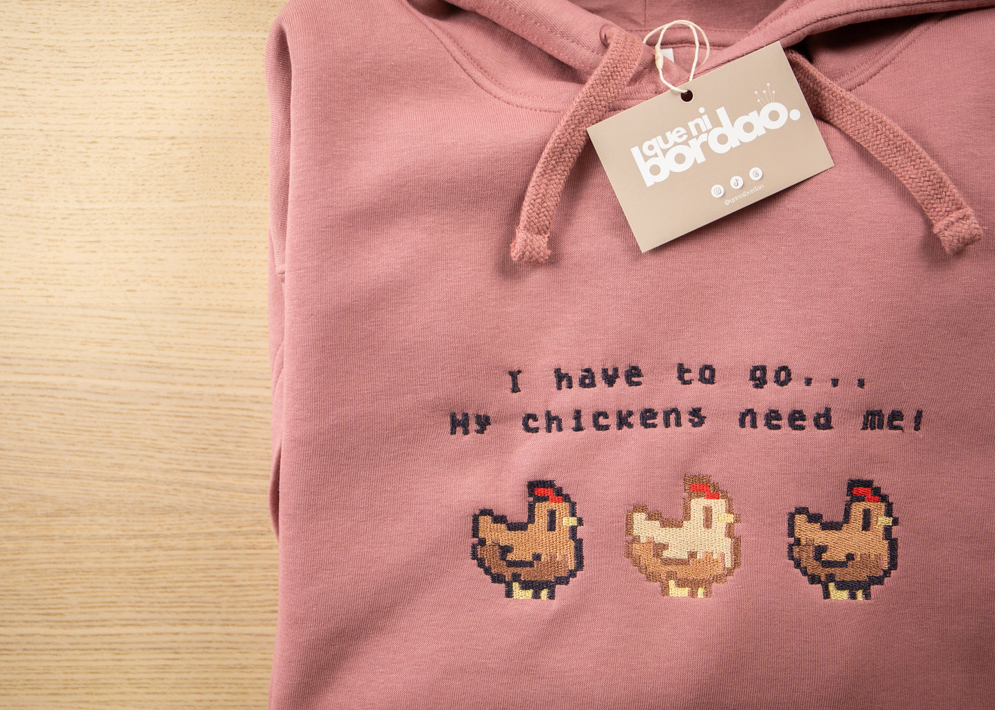 Las gallinas primero | Sudadera con capucha