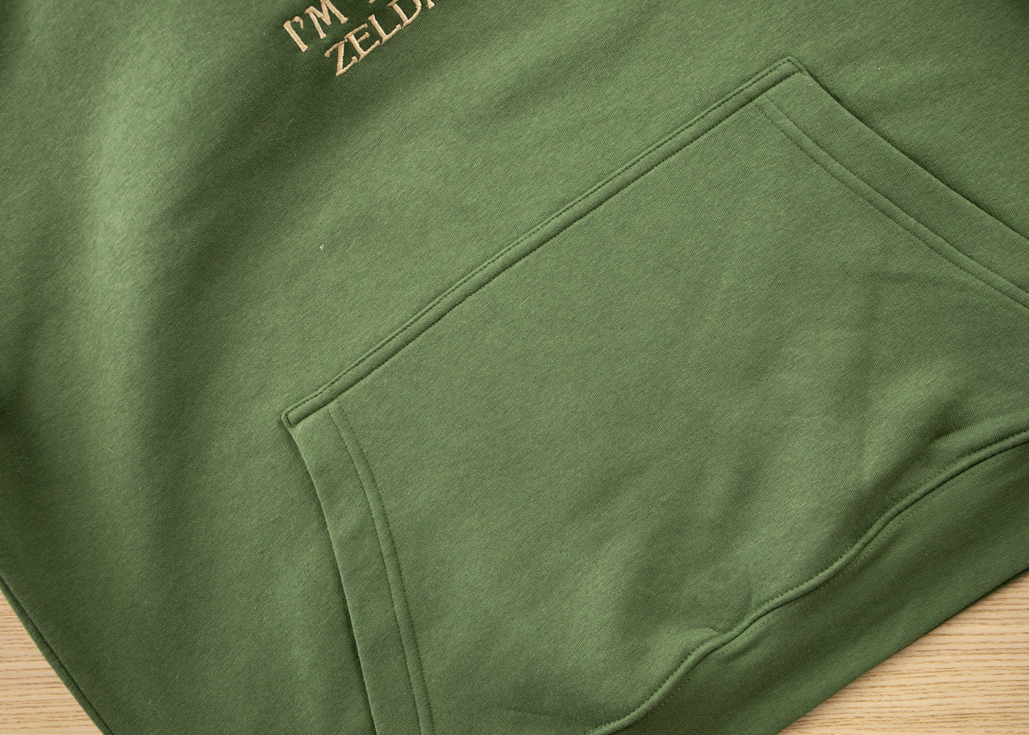 El héroe equivocado | Sudadera con capucha