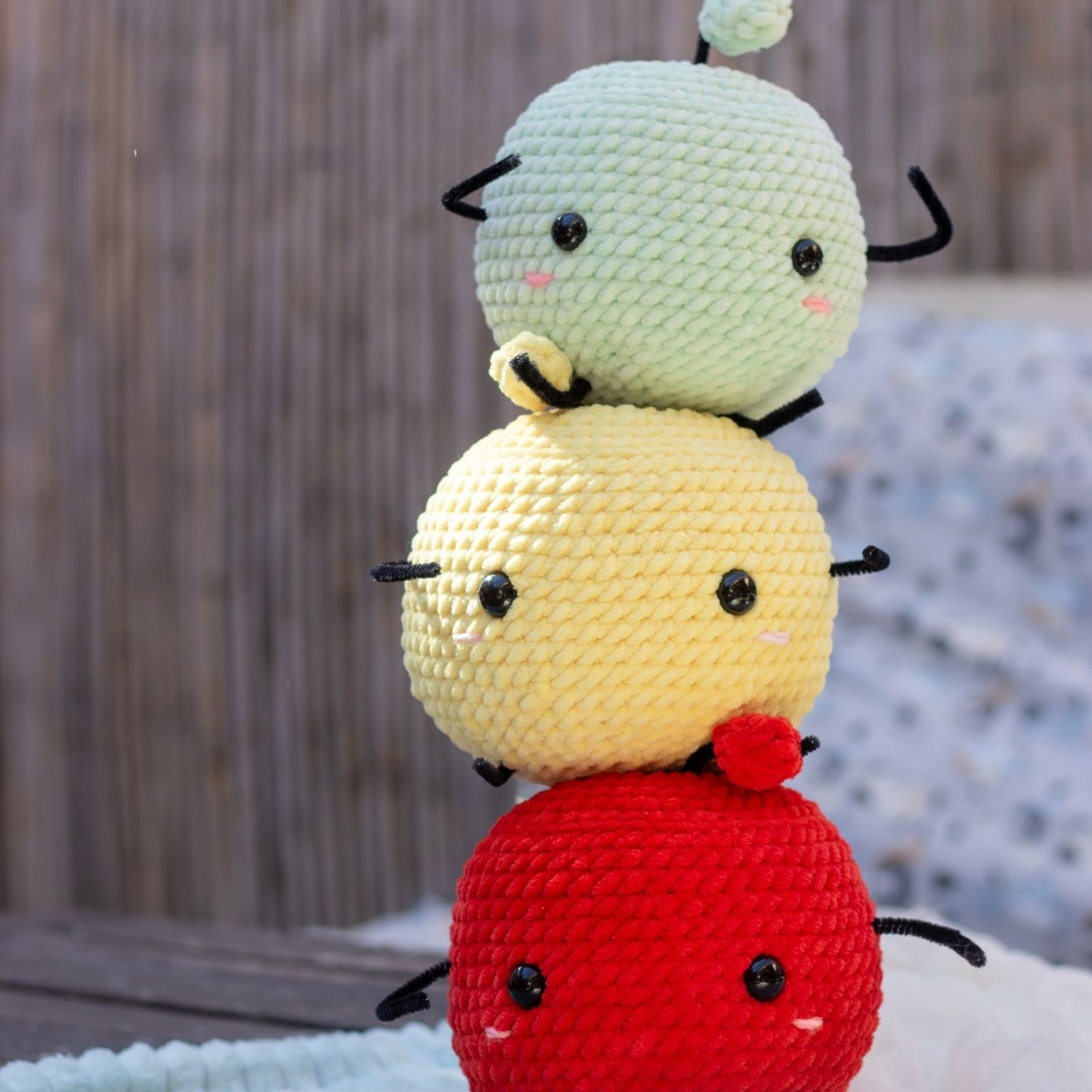 Peluches amigurumi a crochet de junimos de Stardew Valley